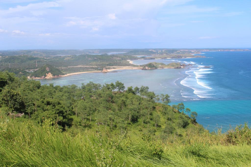 Tri Putri Homestay Kuta  Buitenkant foto