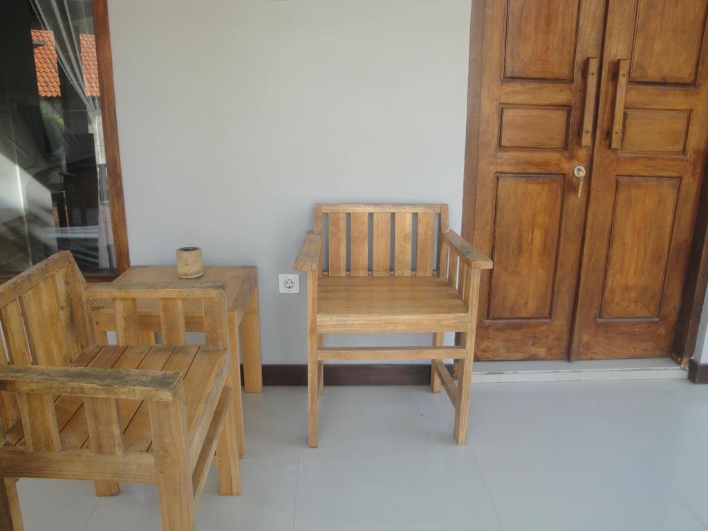 Tri Putri Homestay Kuta  Buitenkant foto