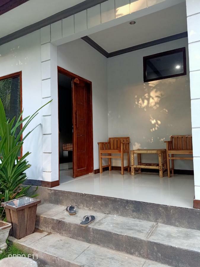 Tri Putri Homestay Kuta  Buitenkant foto